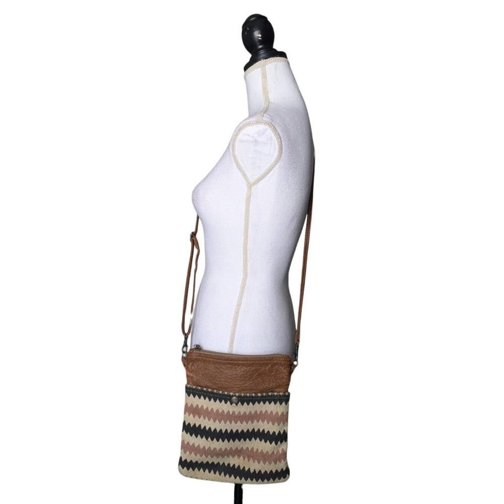 Myra Bag Brown Beige Pink Chevron Print Leather Crossbody Bag Western Boho - Picture 3 of 11